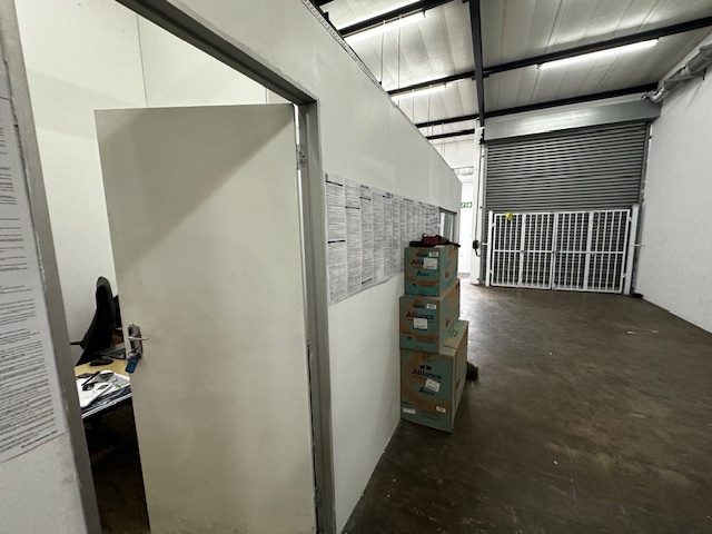 To Let Commercial Property for Rent in Maitland Western Cape